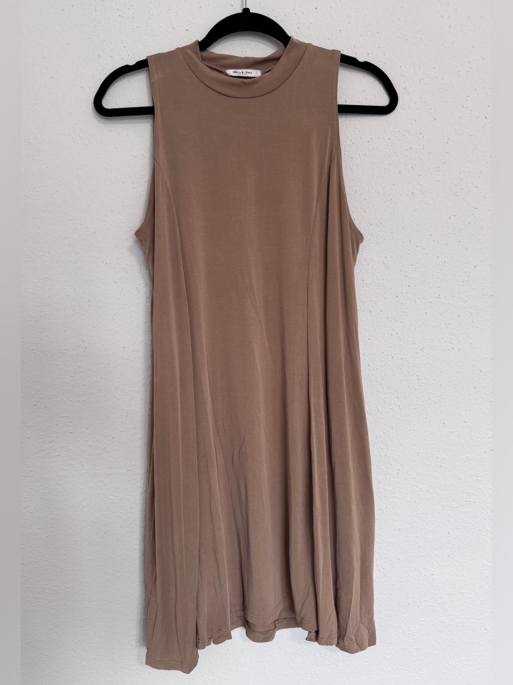 Mikey & Joey Womens Dress Sleeveless Size L Tan Brown Silky Stretch